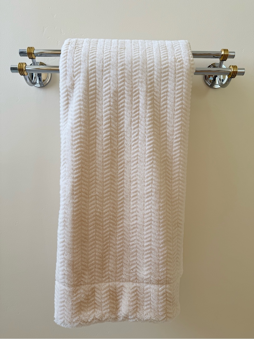Dennis Basso Home Herringbone Mini Throw - 50x60 Ivory